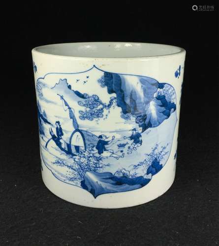 CHINESE KANGXI BLUE AND WHITE BRUSH POT