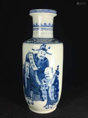 CHINESE BLUE AND WHITE ROULEAU VASE