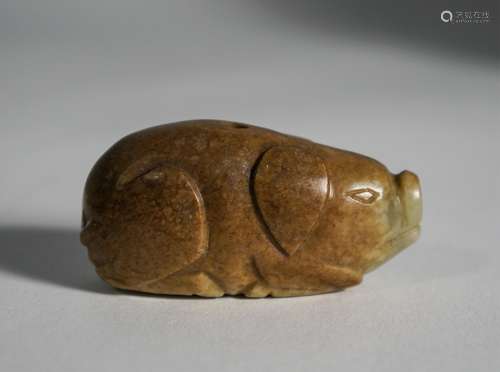 CHINESE YELLOW AND RUSSET JADE PIG