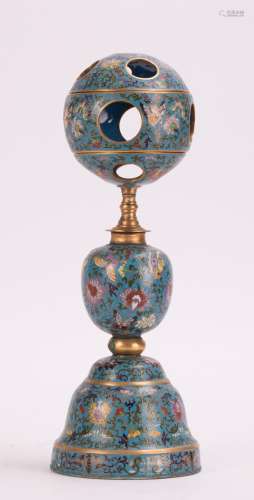 CHINESE CLOISONNE HAT STAND