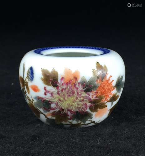 CHINESE FAMILLE ROSE PORCELAIN WATER COUPE