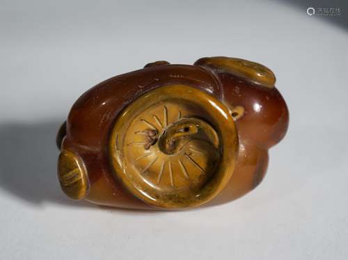 CHINESE AGATE SNUFF BOTTLE, MUSHROOM