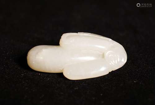 CHINESE WHITE JADE PENDANT