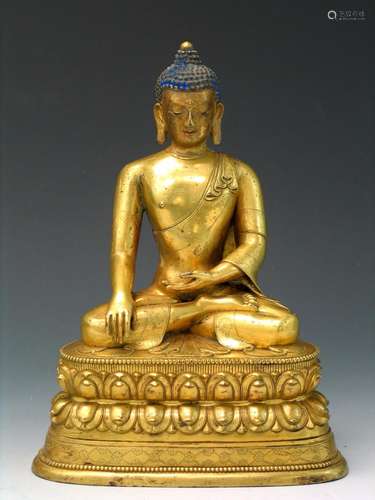 Chinese Gilted bronze buddha. 18th Century