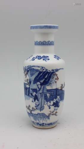 BLUE AND WHITE PORCELAIN VASE