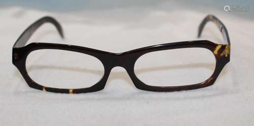 TORTOISE SHELL GLASSES FRAME