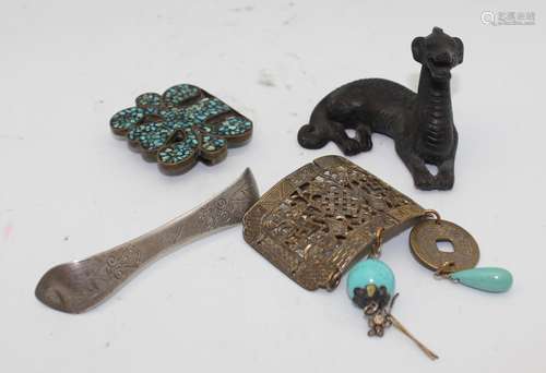 A GROUP OF ANTIQUE METAL ITEMS