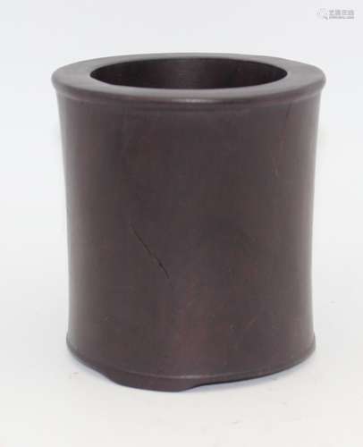 HARD WOOD BRUSH POT