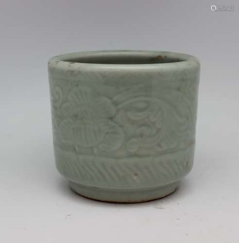 CELADON GRAZED PORCELAIN URN