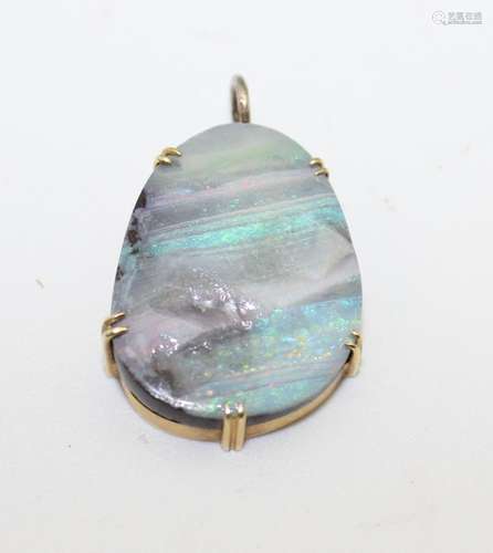 14K GOLD OPAL PENDANT