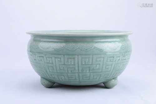 A Chinese Celadon Porcelain Three-Feet Brush Washer