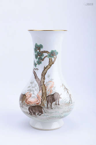 A Chinese Famille-Rose Porcelain Vase