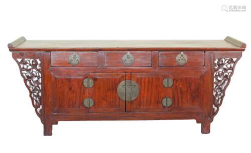清红酸枝翘头闷户橱 Qing China hardwood alter table with cabinets