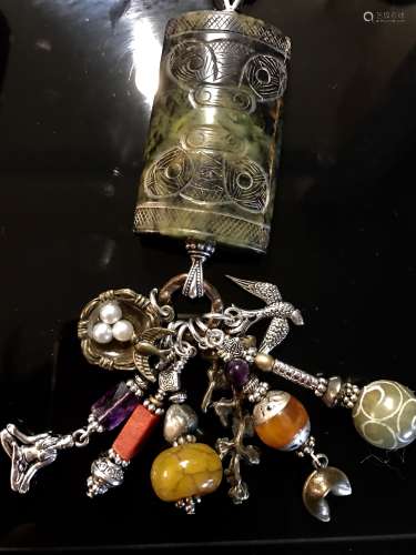 古玉项链Antique Jade and charms necklace