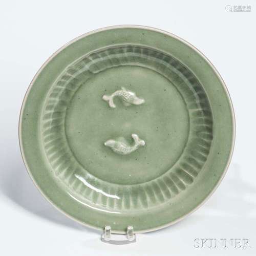 Longquan Celadon-glazed Dish