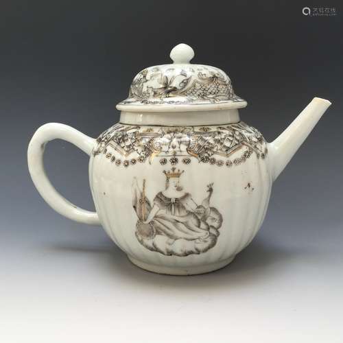 CHINESE FINE ARMORIAL TEAPOT, 18TH C