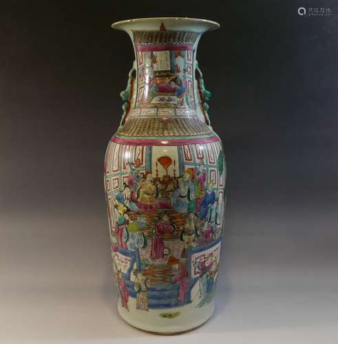 LARGE CHINESE ANTIQUE FAMILLE ROSE PORCELAIN VASE - 19TH CENTURY