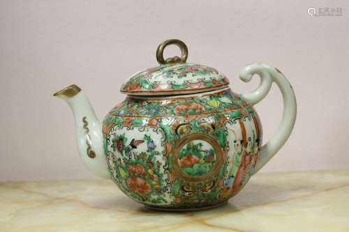 19th.C Chinese Export Rose Medallion Teapot