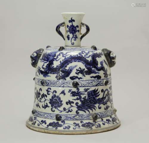 Chinese Porcelain Blue/White Bell