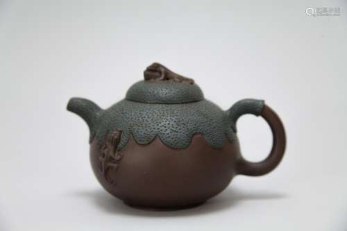 Chinese Yixing Zisha Teapot