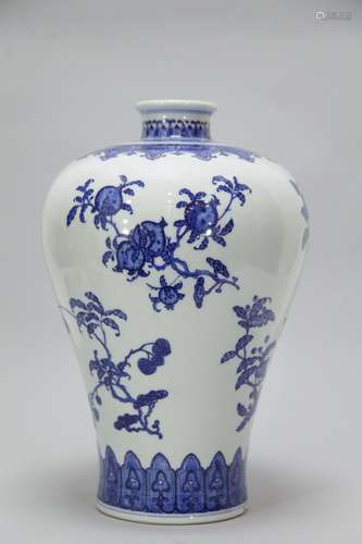 Chinese Blue/White Porcelain MeiPing Vase