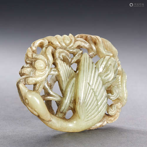 A CHINESE WHITE JADE GOOSE PENDANT