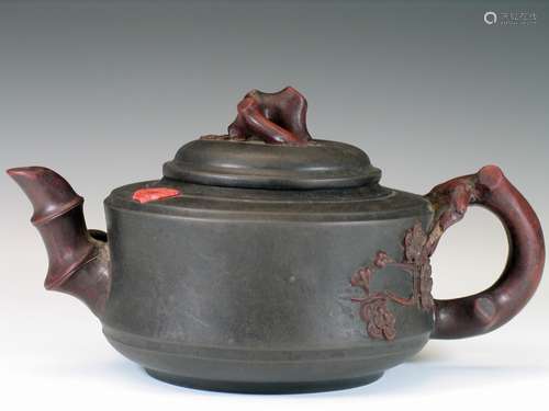 Chinese Yixing Teapot.