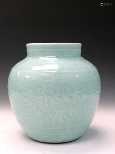 Chinese Celadon Porcelain Jar, Yongzheng Mark.