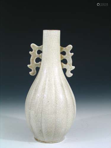 Chinese Ge Ware Porcelain Vase