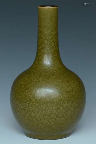 A Teadust-Glazed Bottle Vase, 19th Century