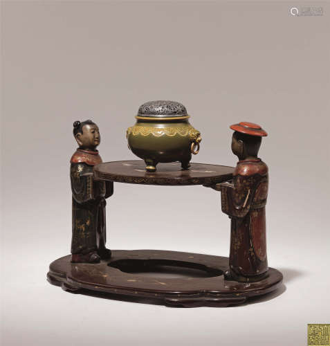十七-十八世纪 漆描金唐子香几 茶叶末香炉