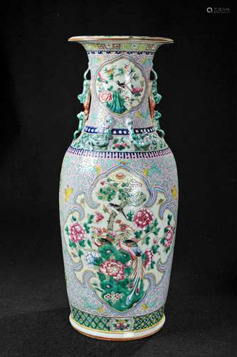 LARGE CHINESE FAMILLE ROSE PORCELAIN FLOWER VASE