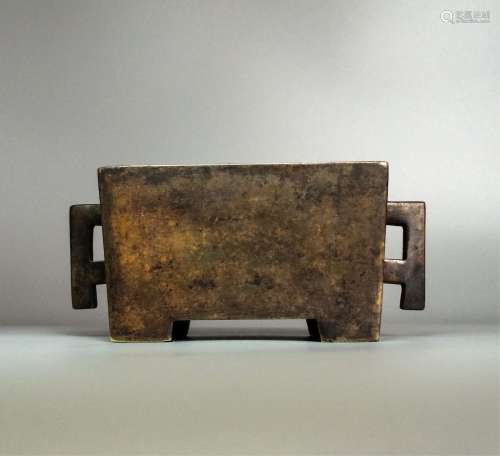 CHINESE QING DYNASTY BRONZE TWIN HANDLE CENSER