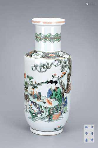 CHINESE WUCAI ROULEAU VASE