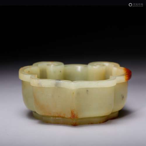 CHINESE CELADON JADE RUYI SHAPE WATER COUPE