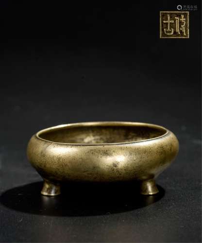 CHINESE BRONZE TRIPOD CENSER WITH MARK