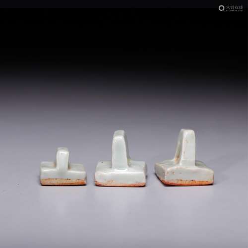 3 CHINESE PORCELAIN SEALS