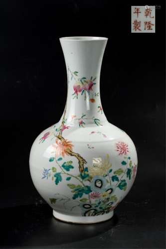 CHINESE FAMILLE ROSE FLOWER VASE WITH MARK