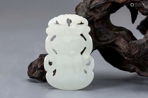 CHINESE WHITE JADE AXE PENDANT