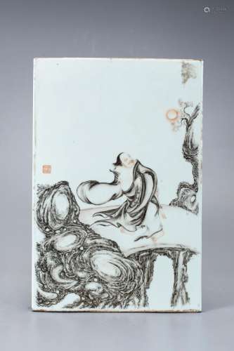 CHINESE PAINTED PORCELAIN PLAQUE OF LIUHAI W/MARK