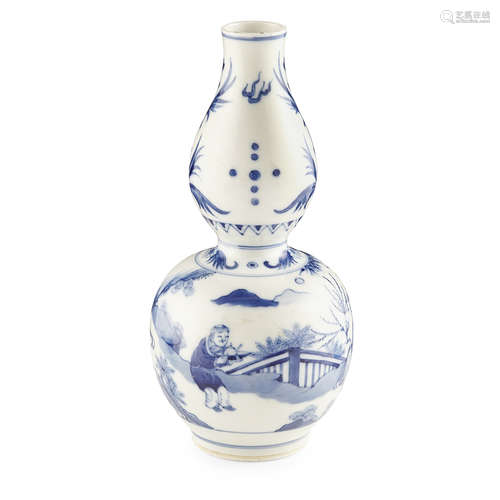 BLUE AND WHITE DOUBLE-GOURD VASE,CHONGZHEN MARK BUT LATER