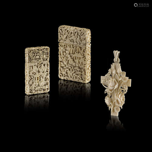 TWO CANTON CARVED IVORY CARD CASES,LATE QING DYNASTY, 19TH CENTURY