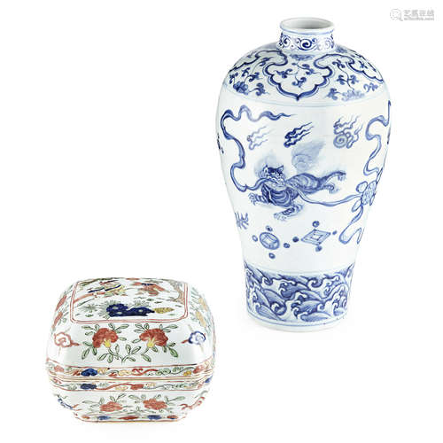 BLUE AND WHITE MEIPING VASE