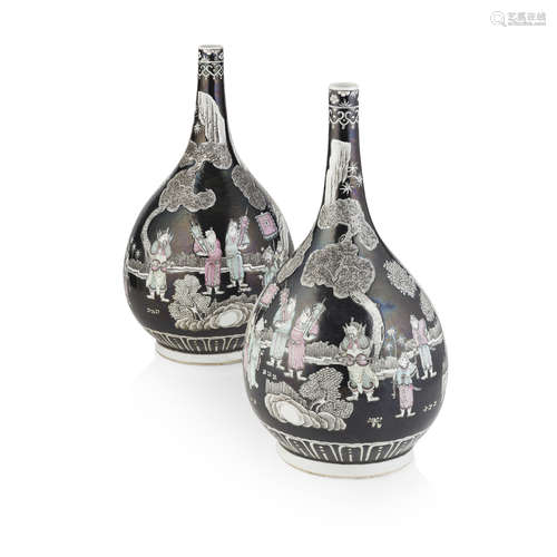 PAIR OF FAMILLE NOIRE BOTTLE VASES,KANGXI MARK BUT 19TH CENTURY