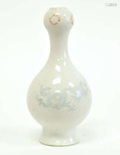 Chinese Kang Xi Garlic Vase