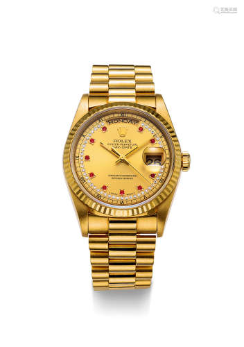 劳力士　精美，黄金镶钻石及红宝石自动上弦链带腕表，备日期及星期显示，「DAY-DATE」年份约1990