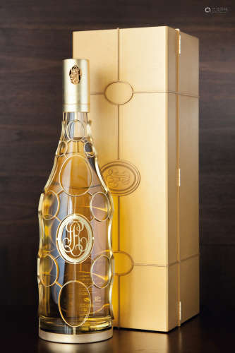 路易王菲香槟千禧水晶年份香槟 1990