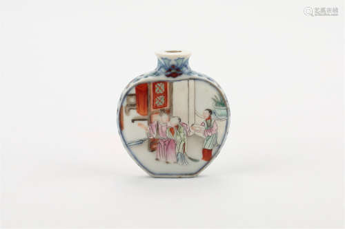 Chinese famille rose porcelain snuff bottle, Qianlong