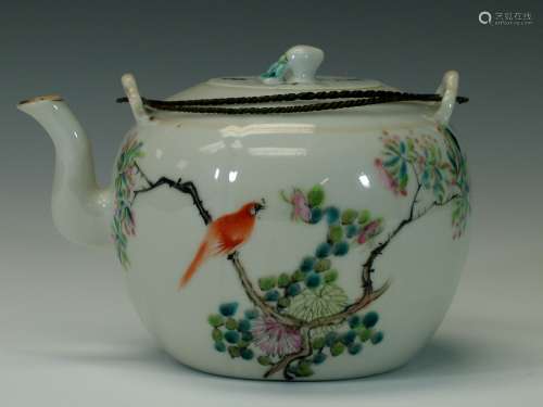 Chinese famille rose porcelain teapot