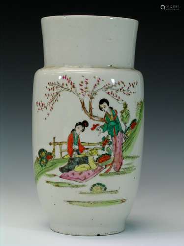 Chinese famille rose porcelain vase.